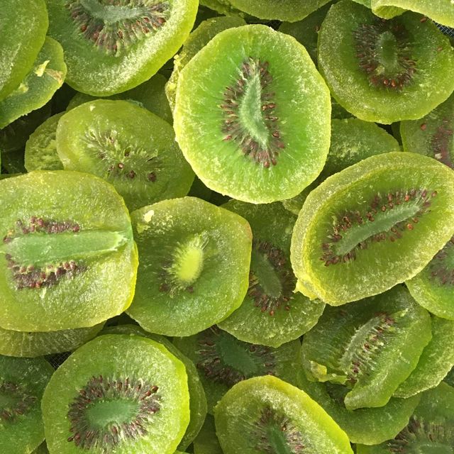 Dried kiwi with vibrant color and flavor dried kiwi packed safely for export and wholesale distribution - Image 4