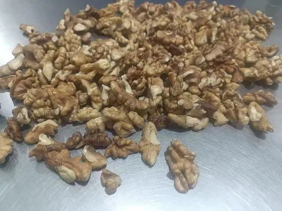 Light and Amber Mix Walnut Kernels Walnut Origin China Storage Shade Trademark sugo Processing Raw HS Code 0802310000 Model NO. walnut - Image 1
