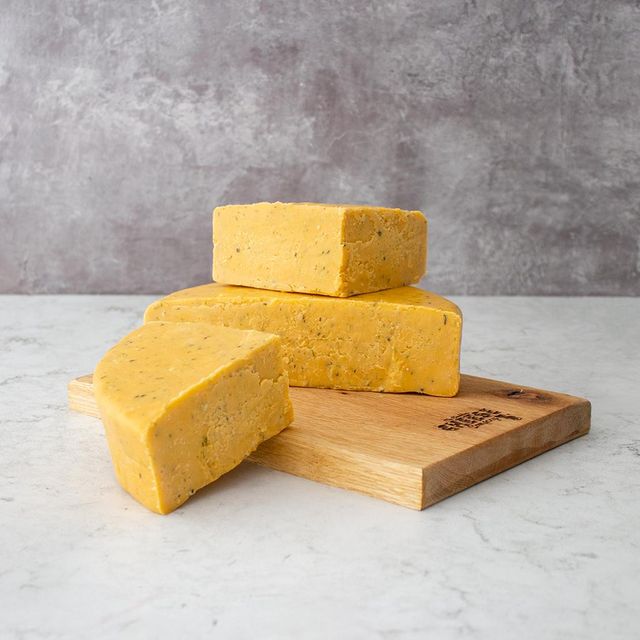Cheddar Cheese With Rich Taste And Silky Texture Ideal For Catering And Food Industry - Image 4