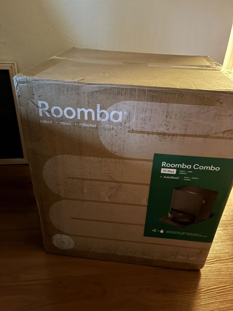 Black New iRobot Roomba Combo 10 Max robot + AutoWash Dock Robot Vacuum - Image 5