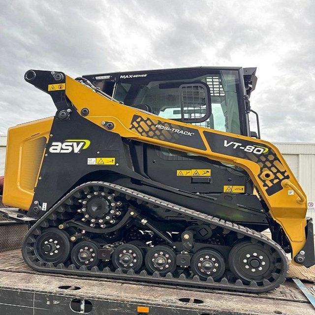 High Quality AVS POSI TRACK Loader Ready For Excavation Construction And Property Maintenance With Strong Hydraulic - Image 1