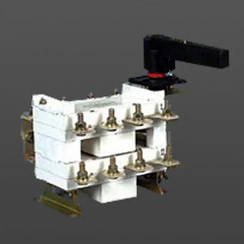 On Load Changeover Switch Execution Mode Open Execution Enclosure Material In Sheet Steel Encl. Amperage Rating 100, 125, 200, 250, 320, 400, 63, - Image 1