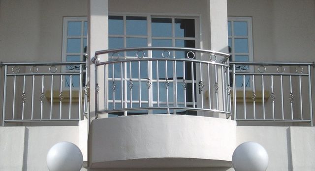 Balcony Railing  Fabrication Service Material Aluminium Service Mode Offline Service offered Residential Locations served - Image 3