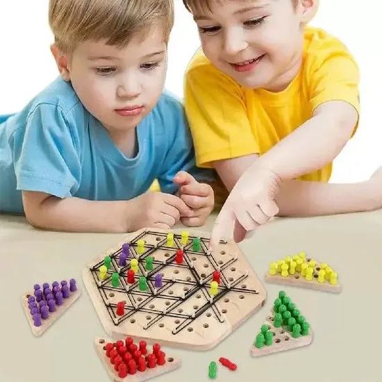 Kids’ Wooden Chain Chess – Interactive Triangle Puzzle for Learning - Image 3