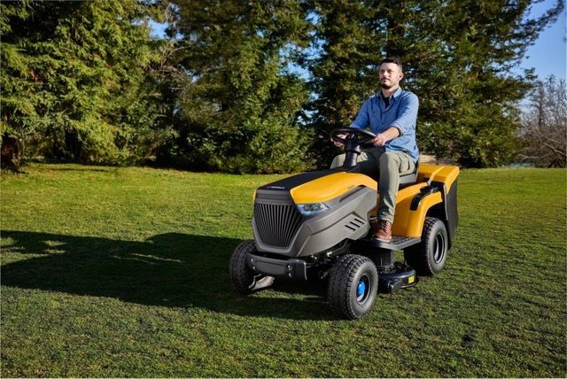 Premium STIGA Tractors And Mowers With Powerful Engine And Smooth Performance At Best Price For Professional Lawn Care - Image 4