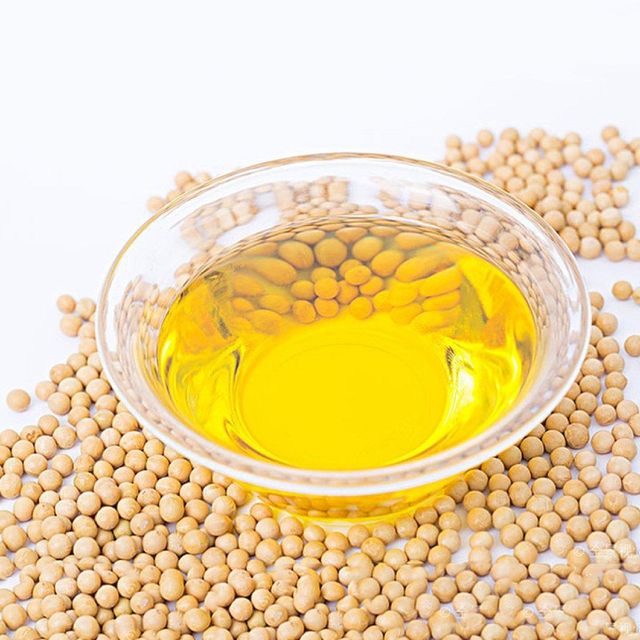 Refined Soybean Oil Prepared For Edible Food Ingredient Requirements With Excellent Clarity And Uniform Composition - Image 3