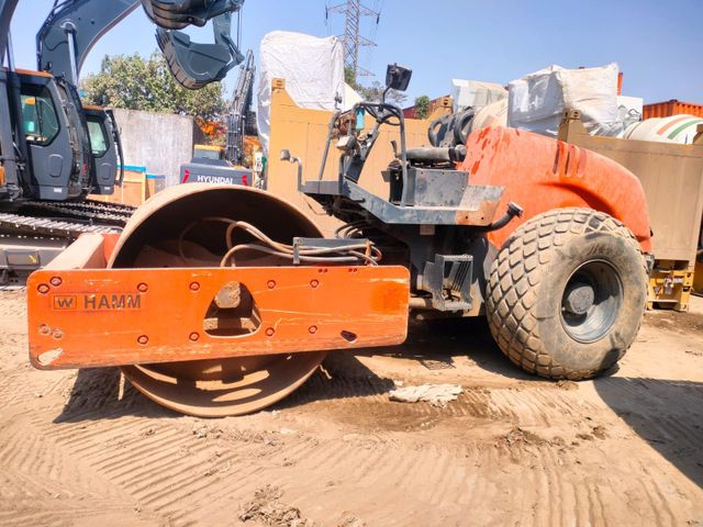 HAMM 311 Soil Compactor - Image 2
