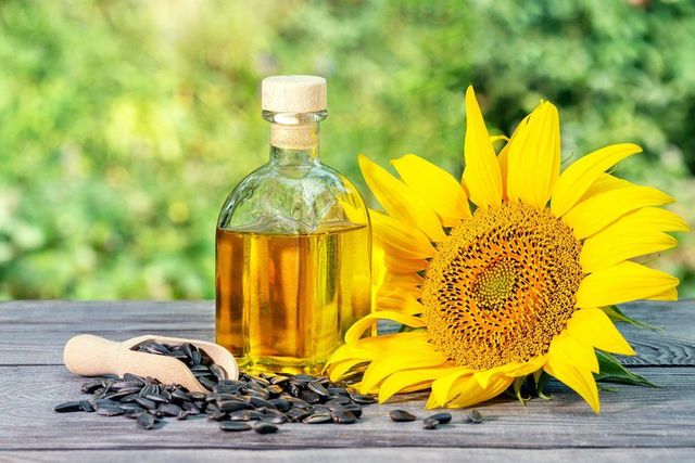 Refined Sunflower Oil - Image 1