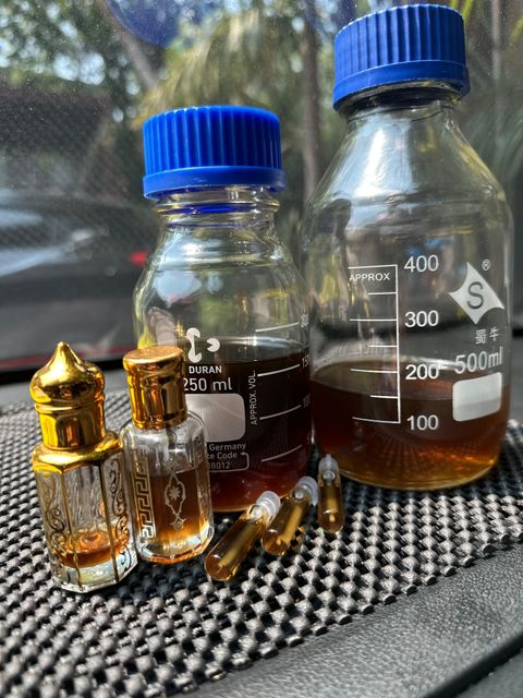 Oud Oil Malinau Wild forest - Image 1