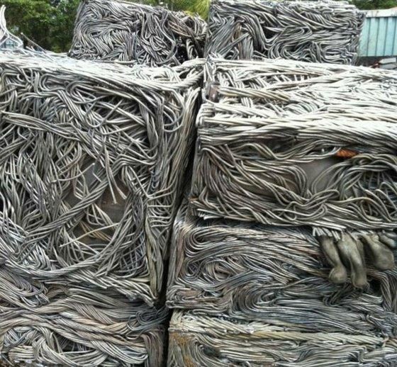 Clean Aluminum Wire Scraps Grade AA Type WIRE Shape LONG Packaging 1000KG BAGS Place of Origin TANZANIA Brand Name ALUMINUM - Image 2