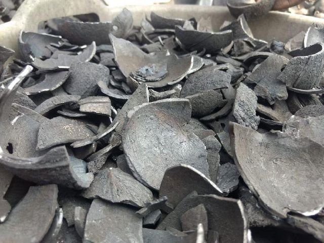 Good Quality Coconut Shell Charcoal Age > 1 Year - 3 Years, > 3 Years - 5 Years, > 5 Years, Up to 1 Year - Image 3