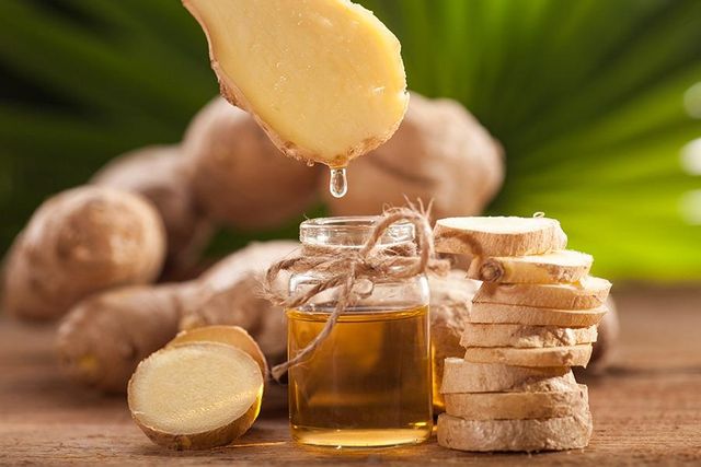 Premium Ginger Essential Oil 200kg Drum for Food Flavor & Cosmetic Use Natural Antibacterial Aromatherapy Bulk Supply - Image 4