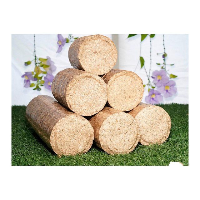 Durable sawdust briquettes offered in export grade for global energy and biomass supply - Image 4