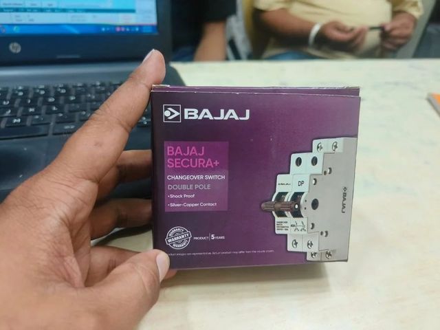 BAJAJ CHANGEOVER SWITCH - Image 1