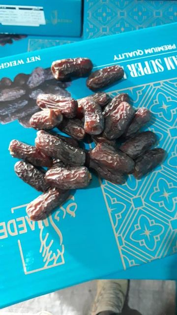 Dates All Types Quality Fresh, New Crop Consumption Type Fresh, Processed Packaging 500gr, 5kg, 10kg cartons Cooking Applications Baking, Cooking - Image 3