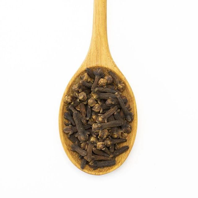 Whole Cloves Premium Dried Buds Delivering Distinct Aroma For Extract Processing Seasoning And Ingredient Trade - Image 3