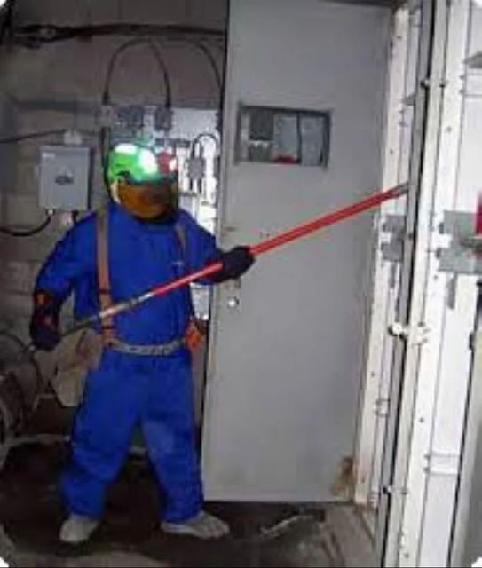 Electrical Equipment  Painting Cleaning Service Service Mode Offline Service Location Pan India Payment Mode - Image 2