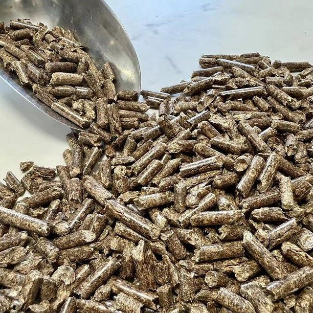 Wood Pellets 100% Natural Premium Fuel For Pellet Stoves Heating Systems Wholesale Supply - Image 1