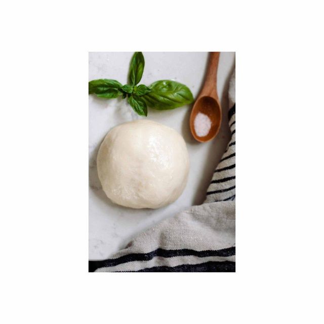 Bulk Mozzarella Cheese available for distributors and wholesale supply at low price - Image 3