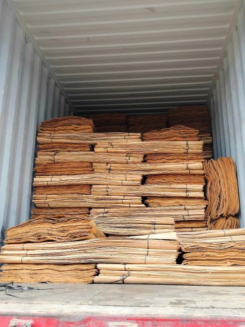 veneer Grade 100a, 90a10b Thickness 1.7/1.8mm Moisture Content < 18% (natural Dry) Core Veneer Types Eucalyptus, Acacia, - Image 1