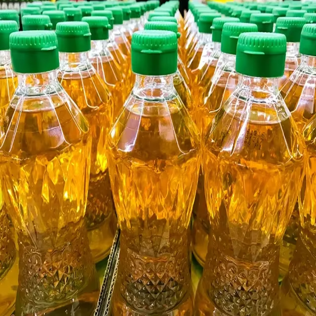 International Supplier Of Edible Oils Provides Refined Palm Oil With Quality Processing And Export Ready - Image 4