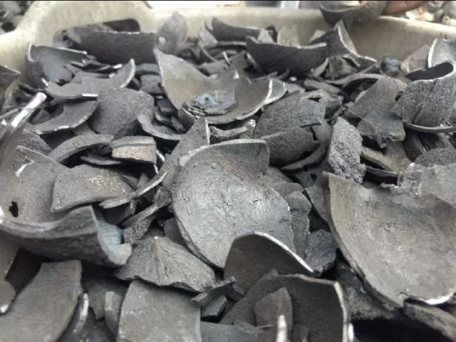 Coconut Charcoal from Ivory Coast Form chips Packaging Shipping bags Max. Moisture (%) < 13% Drying Process industial size - Image 5