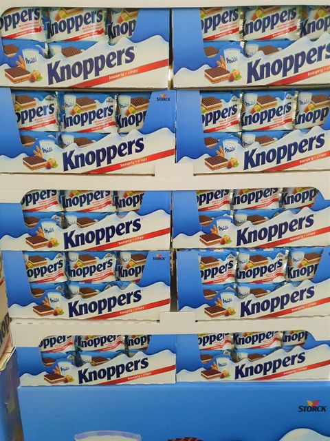 2026 Good Price Wholesale Knoppers Crispy Wafer with Rich Milk Cream and Hazelnut Flavor Great Product - Image 3