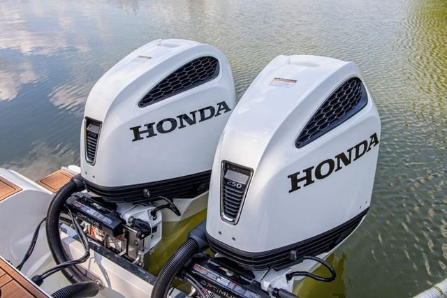 Fast Delivery HONDA OUTBOARD ENGINE Buy Premium Quality marine motors ideal for fishing trips and water sports adventures - Image 3