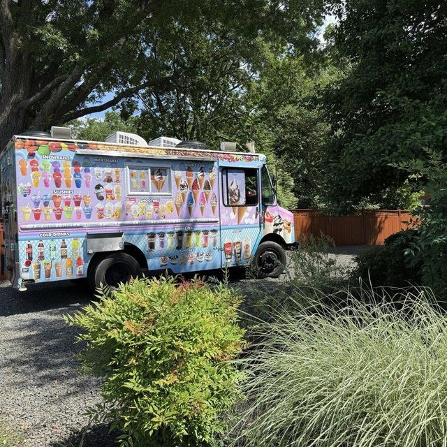 Stylish Ice Cream Coffee And Dessert Truck Built For Festivals Markets Catering Services And Street Food Entrepreneurs - Image 3