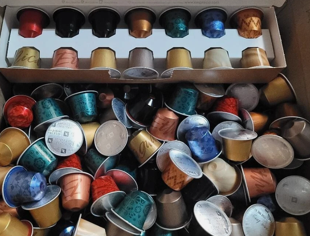 NESPRESSO CAPSULES Organic No, Yes Decaffeinated No, Yes Packaging Size 1 kg, 250 g, 500 g Bean Type Arabica, Liberica, Robusta - Image 1