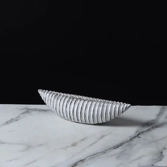 Processing Sea Thread White Vase Resin Crafts for Indoor Home Decoration - Image 5