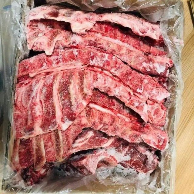 Frozen Pork Neck Bone Rich Flavor Bulk for Soup Stock and Food - Image 2
