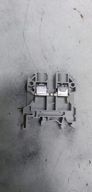 20A Elmex Terminal Block Color Grey Brand Elmex Voltage 240V Type PCB Mount Current Rating 20A Construction Material Premium - Image 1