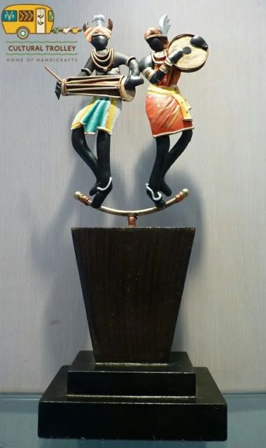 Wrought Iron Figurines Texture Rough Material Recycled Scrap Iron Form Various Shapes And Sizes Design Theme Village Scenes And - Image 2