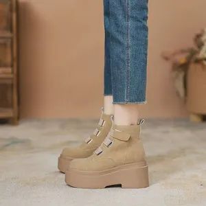 Elegant Brown Leather Boots for Formal Occasions and Everyday Wear - Image 3