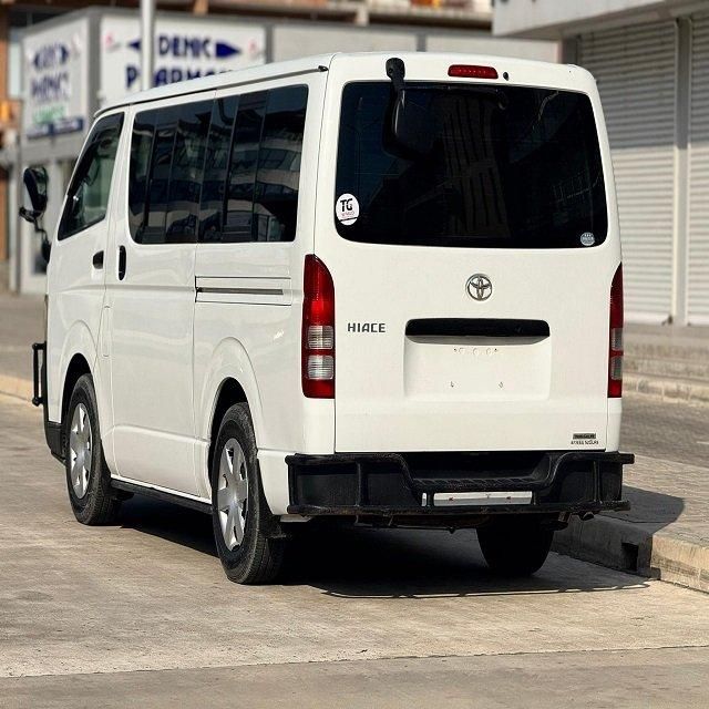 Quality Toyota Hiace Right Hand Drive Well Maintained Inside And Out No Accident History Ready To Drive No Work Needed - Image 4