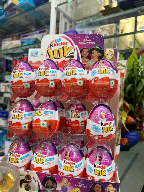 Favorite Kinder Joy Surprise Cream Filled Chocolate Egg With Exciting Toy Premium Quality Wholesale Price - Image 3