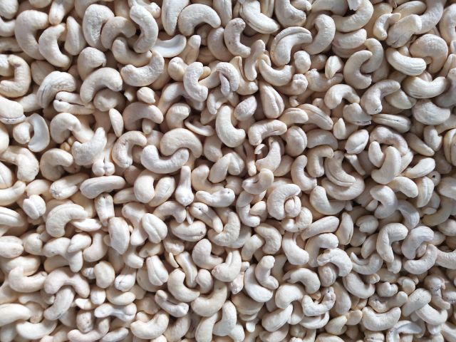 cashew nuts - Image 1