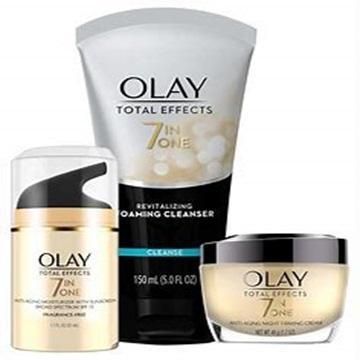 Olay Brightening Body Lotion for Women with Lightweight Vitamin C, Visibly Improves Skin - Image 3