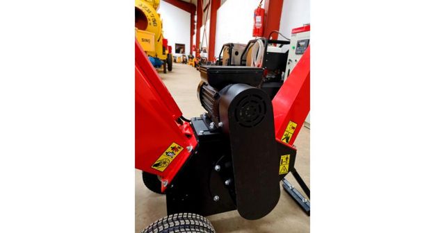 Buy 220v wood shredder machine Performance > 25 kW to 30 kW - Image 3