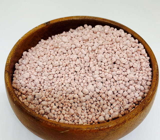 Top Quality NPK Mixed Fertilizer 14 14 14 for Strong Stem Formation and Balanced Plant Feeding Solution - Image 3