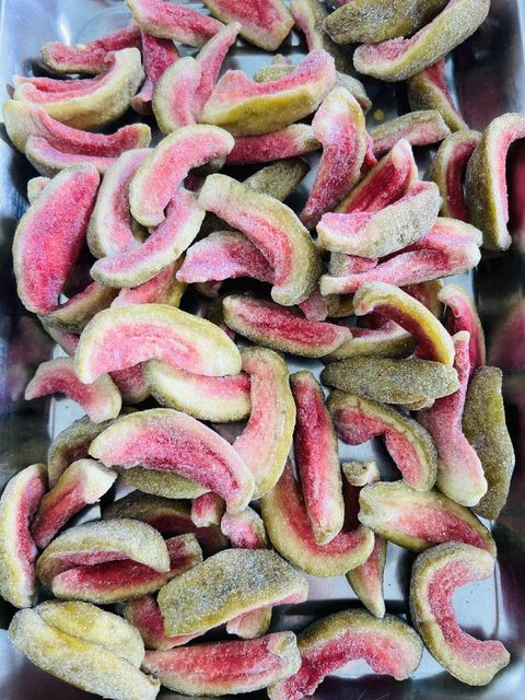 Soft Dried Guava Grade A Color Pink Shelf Life 12 months Brand Name Le Gia Group Max. Moisture (%) 15- 20 Material Fresh Guava ( - Image 3