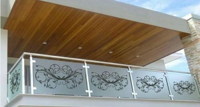 Toughened Safety Glass Railing, For Home Size 5x15 ft Thickness 10 mm Color Transparent Usage/Application Home Country of Origin Made in - Image 1