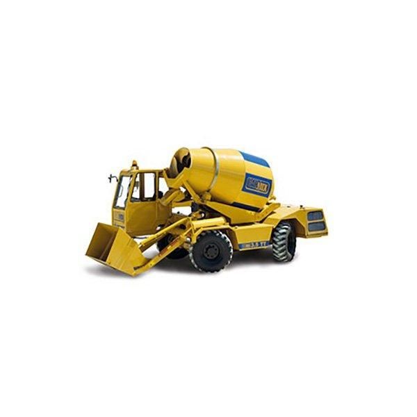 mobile concrete mixer available for sale with customizable configurations - Image 3