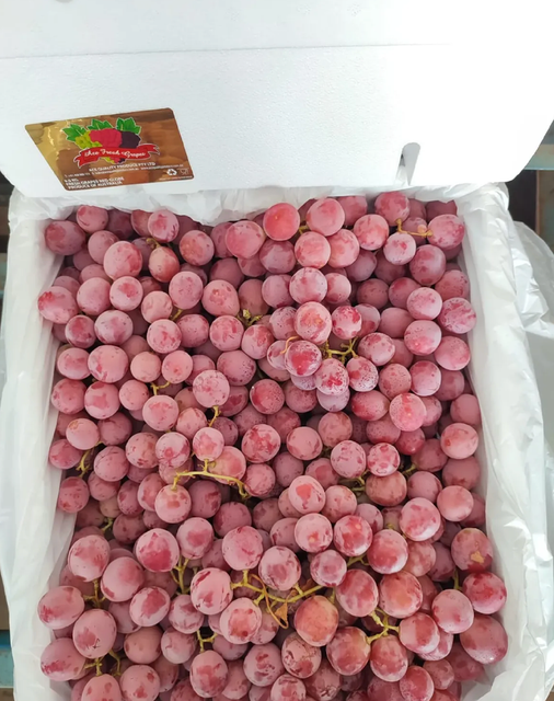 Enjoy Naturally Sweet Fresh Red Grapes |Carefully Cultivated Grapes In High Quality Vineyards 5Kg For Sale - Image 3