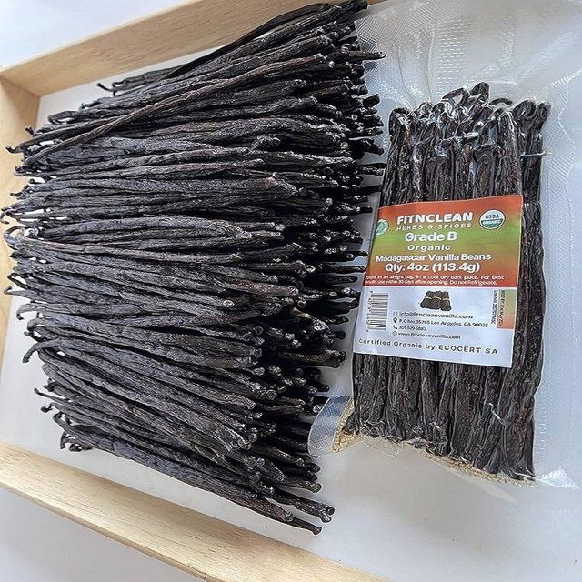 Find similar icon Frozen Organic Vanilla Beans at 15-20cm Long Aromatic Pods Bulk Packed BQF Process 25KG Baking - Image 2