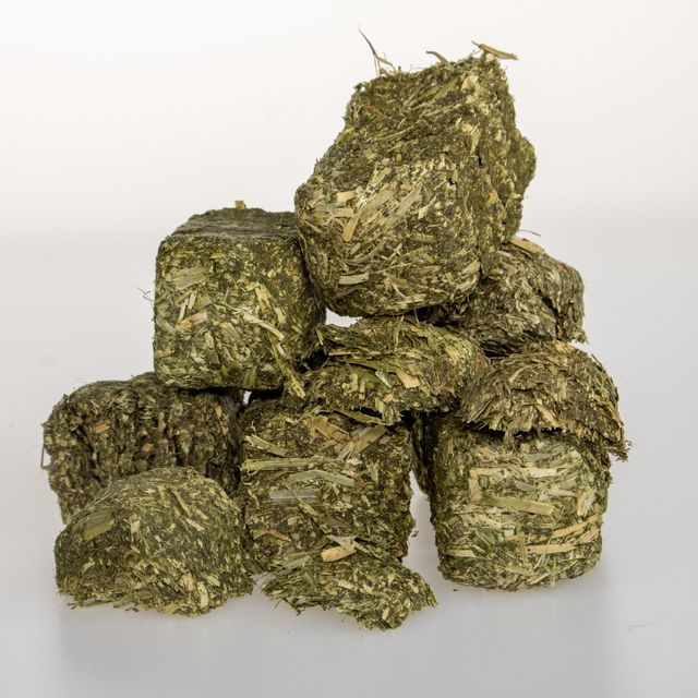 Timothy Hay For Guinea Pigs And Rabbits Premium Timothy Hay With Soft Leaves And Stems Ensuring Active Healthy Pets - Image 2