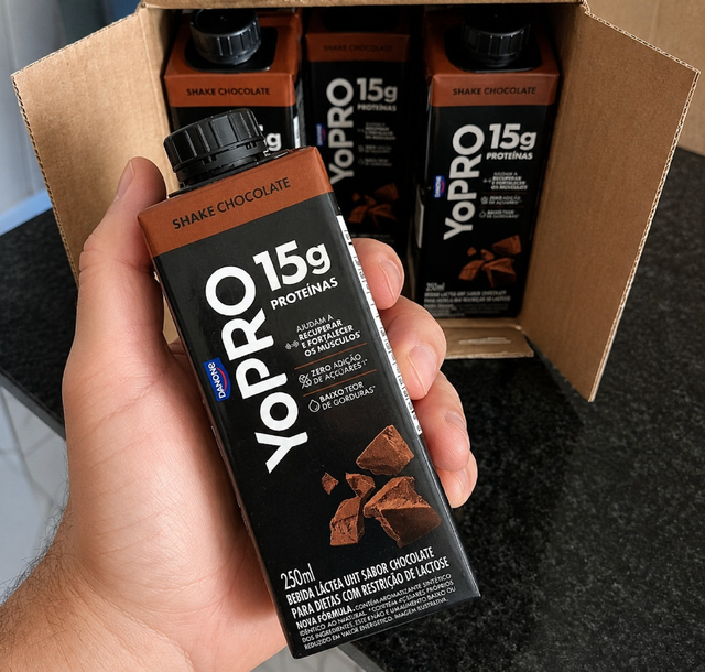 HIGH PROTEIN MILK SHAKE YoPRO CHOCOLATE & VANILLA MILK SHAKE 250ML | 25G PROTEIN MILK SHAKE ON SALE - Image 3