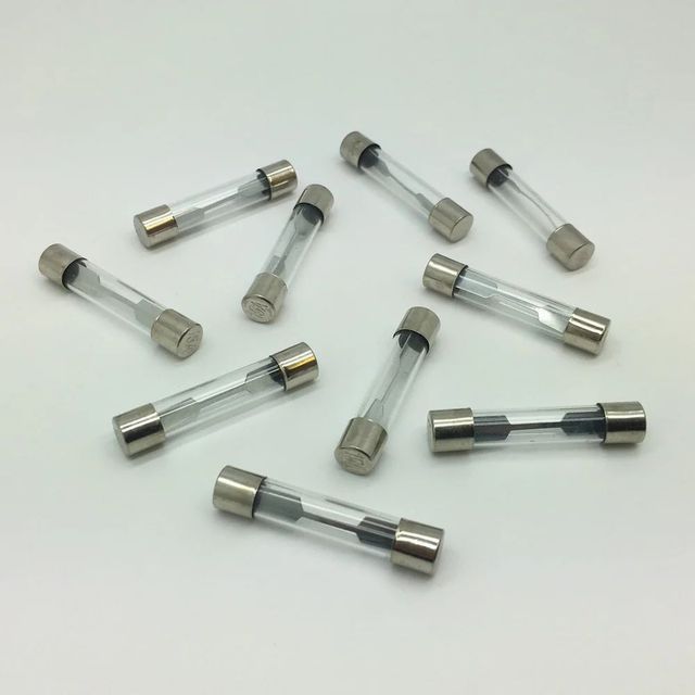 250V 5A Glass Tube Fuse Voltage 250 V Current 5 A, 5A Warranty 1 Year Body Material Glass Rated Frequency 50Hz Breaking Capacity - Image 2