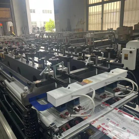 Three Side Sealing Double Feeding Moving Knife Double Cutter Bag Making Machine - Image 6